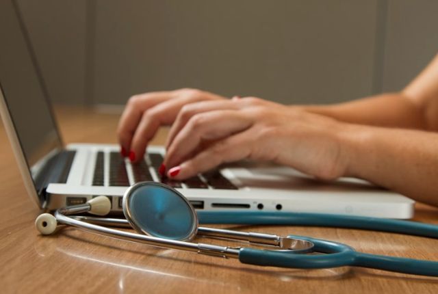 abogado seguro médico no cubre